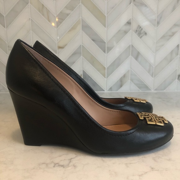 tory burch wedge pumps